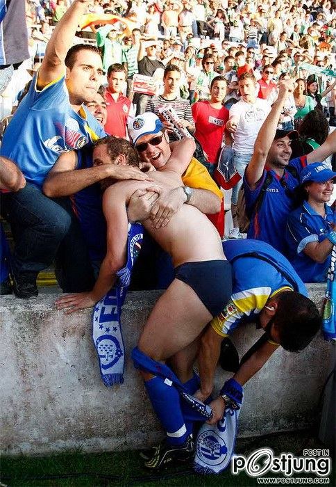 ที่อิตาลีแฟนบอลชอบรุมทึ้งกางเกงนักฟุตบอล