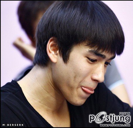 หล่อน่ารักน่าจับน่า...2