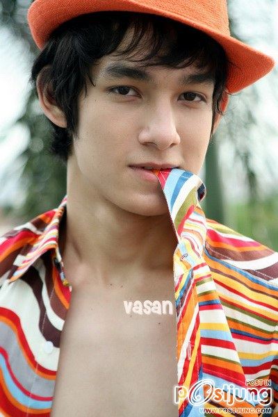 หล่อน่ารักน่าจับน่า...2