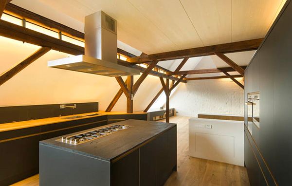 ชอบบันไดลอยแบบนี้อ่ะContemporary Timber House &ndash; German City Home