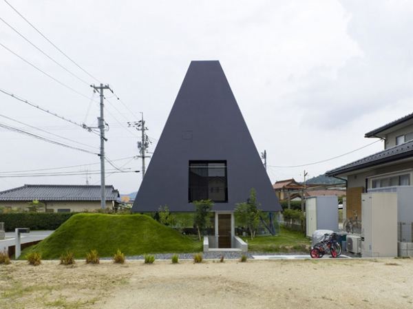 อาทสมเป็นคนญี่ปุ่นจริงๆPyramid Architecture ... in Japan