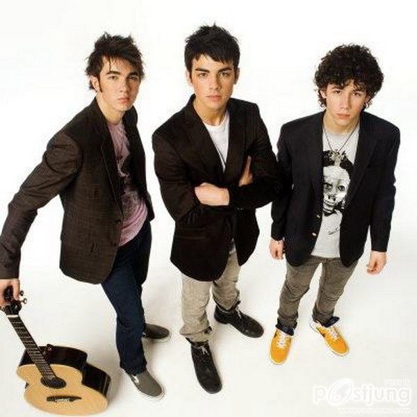 Jonas-Brothers 3 พี่น้องสุดยอดดด