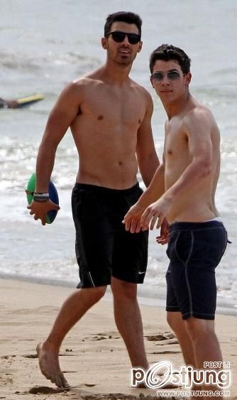 Jonas-Brothers แซ๊บๆเลือกไม่ถูกจิงๆ