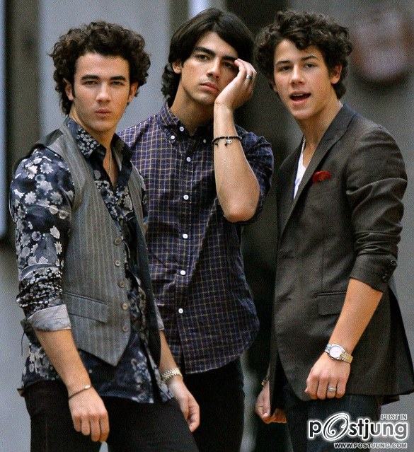 Jonas-Brothers แซ๊บๆเลือกไม่ถูกจิงๆ