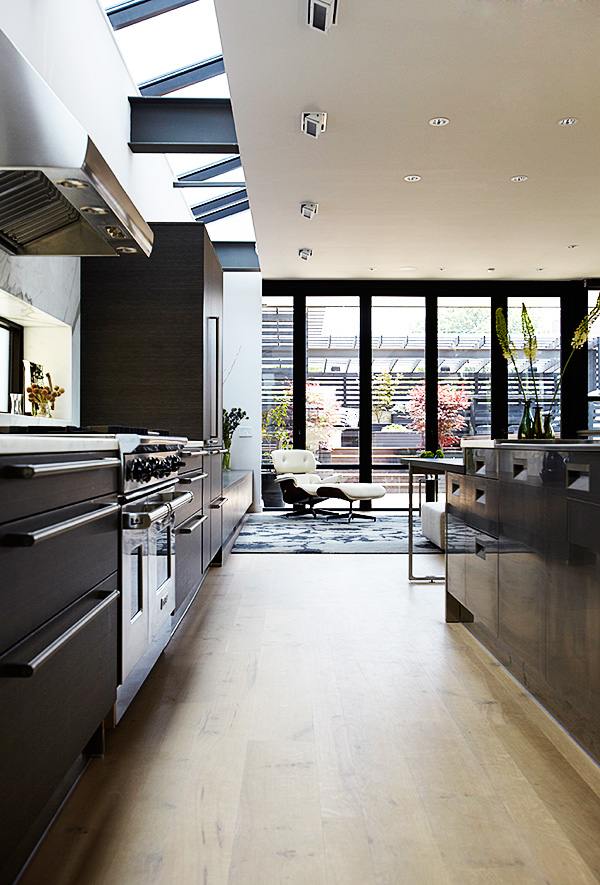 โล่งสบายดีจังChicago Modern House Design - amazing rooftop patio