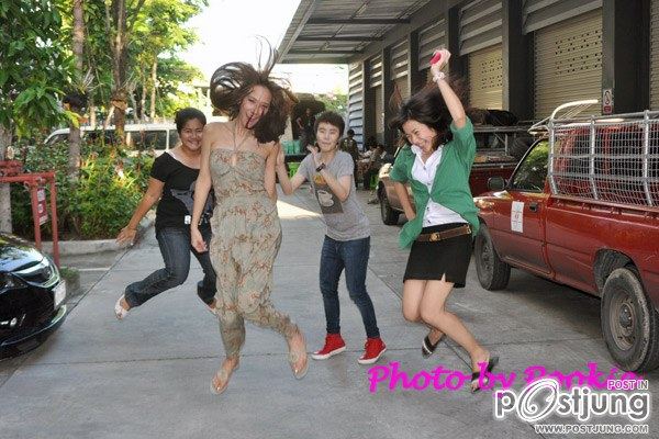 รูปภาพอั้ม พัชราภา เธอทำอะไรนั่นว่าแต่ถึง อั้ม จะโก๊ะแต่ก็น่ารักน่ะเนี่ย