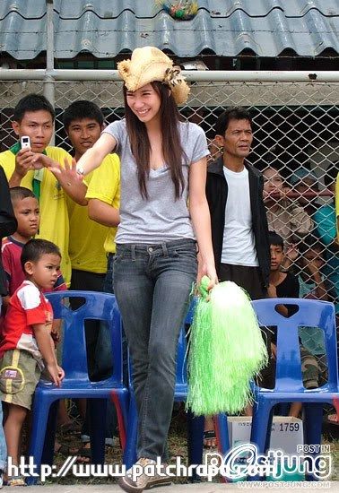 รูปภาพอั้ม พัชราภา ไชยเชื้อ ดารา เปลี่ยนลุคใหม่ในมาด เชียร์ลีดเดอร์ แสนน่ารัก