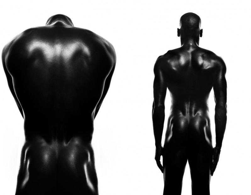 black model ดำมืดสนิท