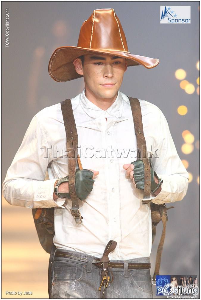 นายแบบหุ่นสุดยอดเลย