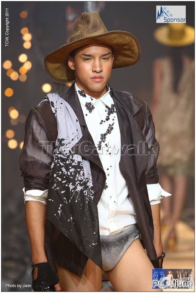 นายแบบหุ่นสุดยอดเลย