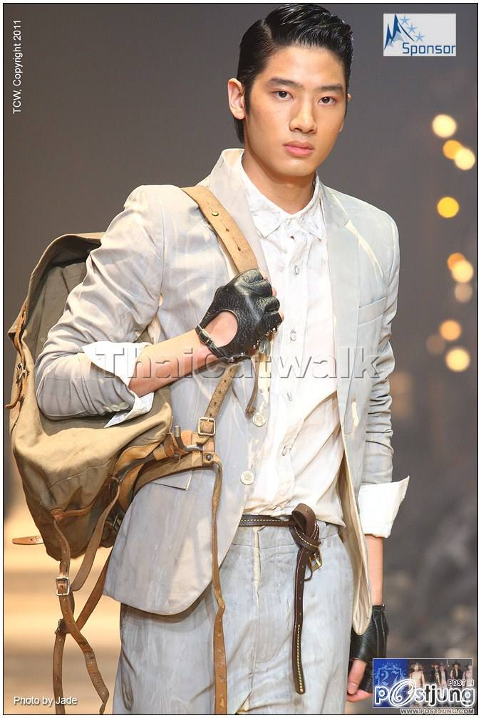 นายแบบหุ่นสุดยอดเลย