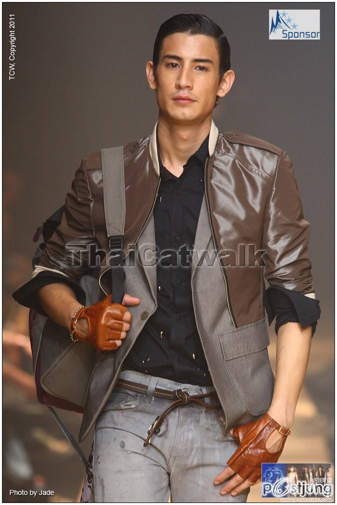 นายแบบหุ่นสุดยอดเลย