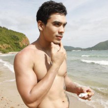 Men Hfash โชว์กลางหาด2