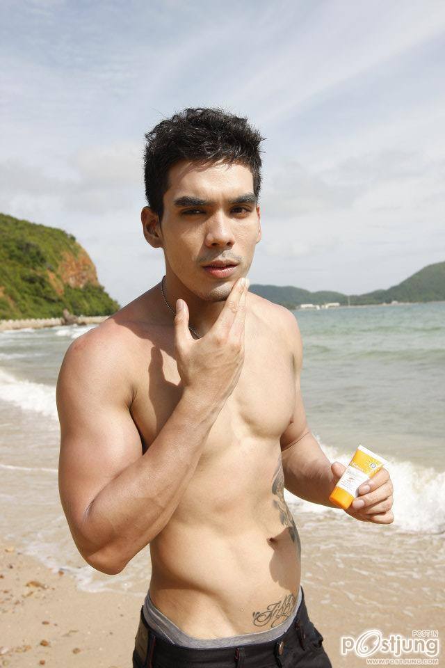 Men Hfash โชว์กลางหาด2