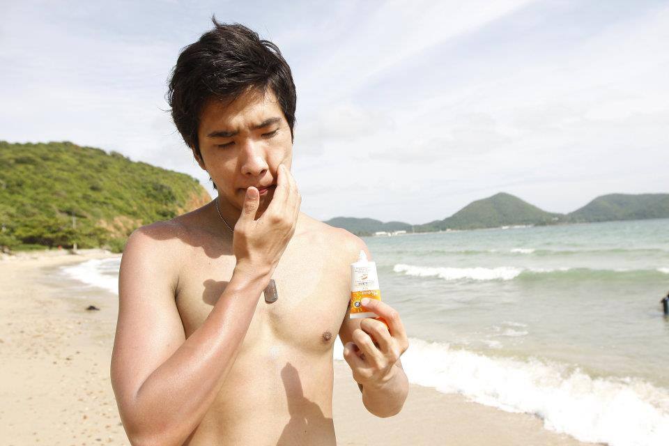 Men Hfash โชว์กลางหาด2