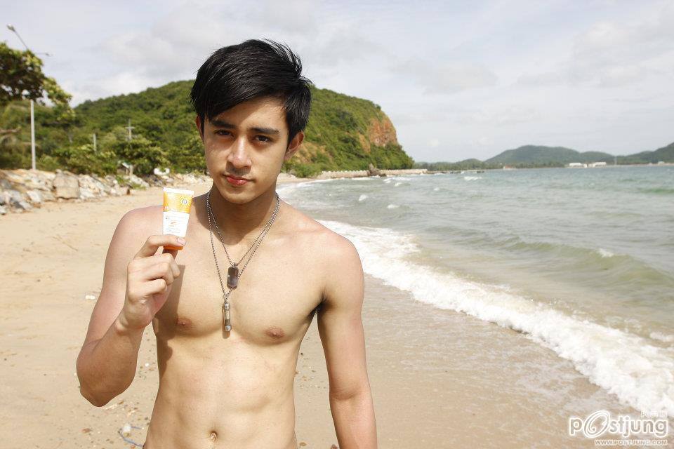 Men Hfash โชว์กลางหาด2