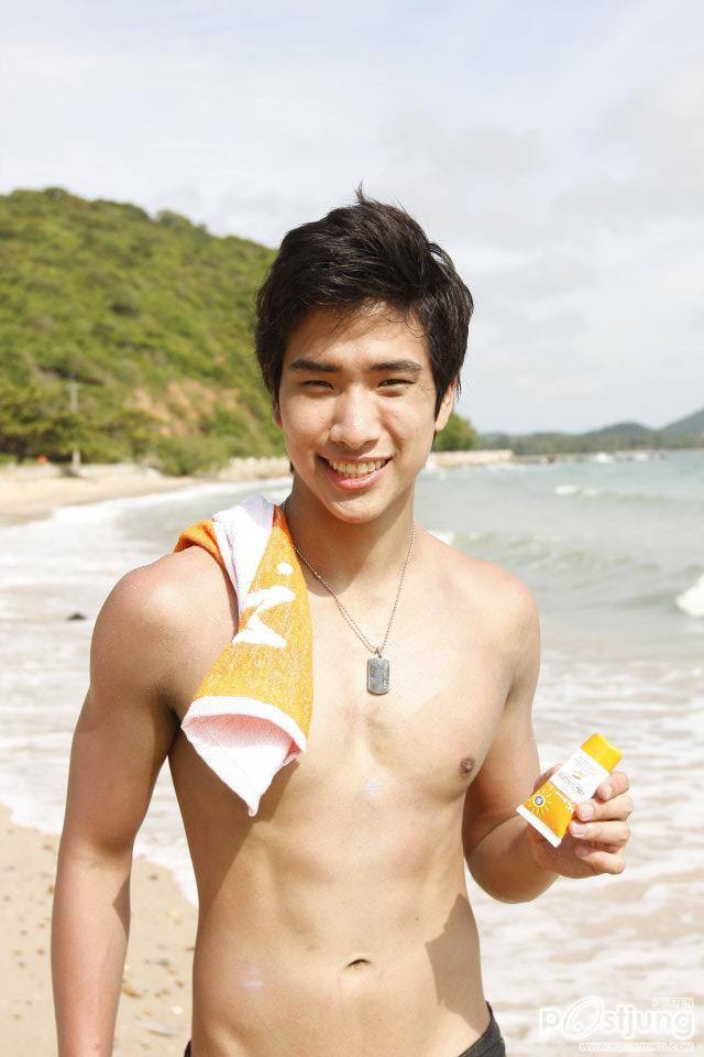 Men Hfash โชว์กลางหาด2