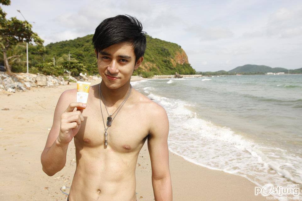 Men Hfash โชว์กลางหาด2