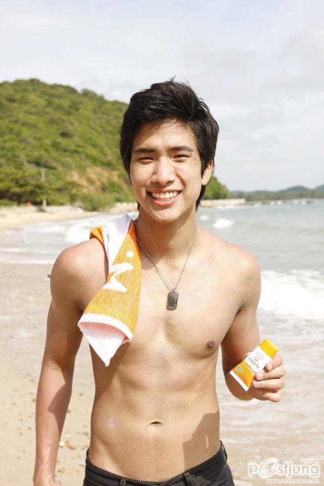 Men Hfash โชว์กลางหาด2