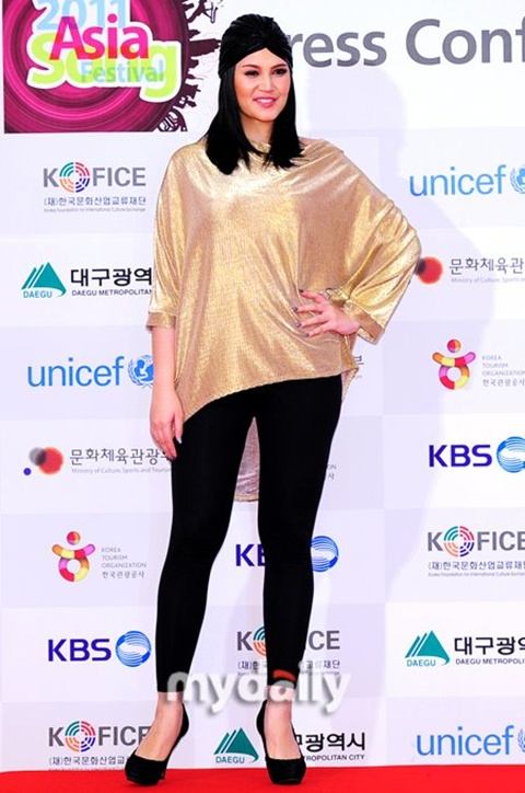 ทาทายัง ร่วมงานแถลงข่าวมหกรรมดนตรี 'Asia Song Festival 2011'