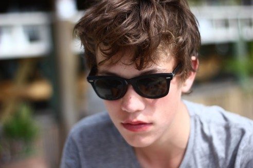 เด็กฝรั่งเสน่ห์ผอมบาง