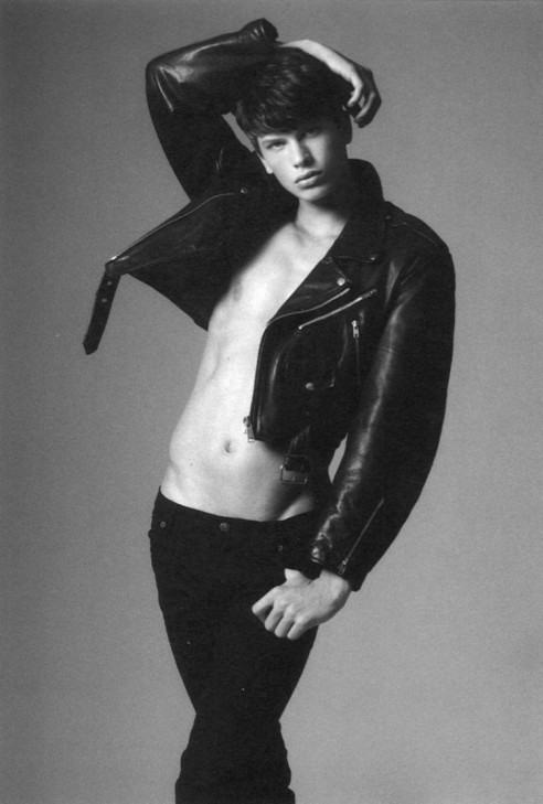 เด็็็็็็กฝรั่งผิวสวย