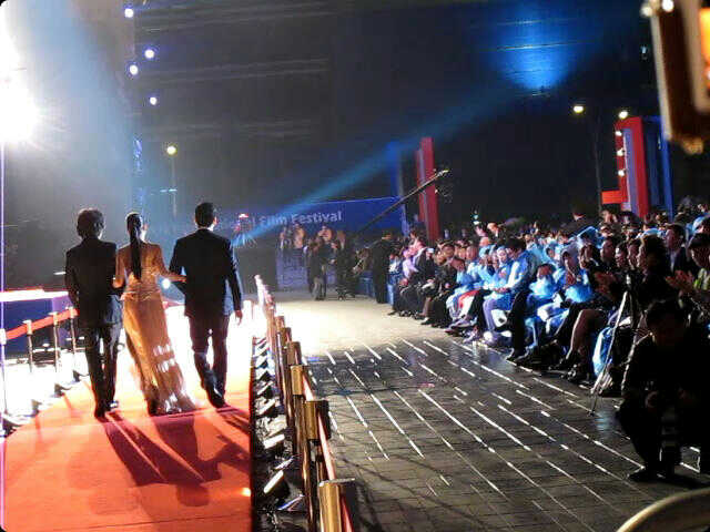 จั๊กจั่น @ งานเทศกาลภาพยนตร์นานาชาติปูซานครั้งที่ 16