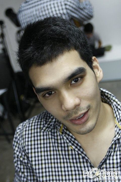 Men Hfash โอเล่ โชว์เดี่ยว