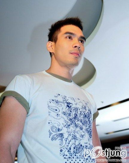 Men Hfash โอเล่ โชว์เดี่ยว