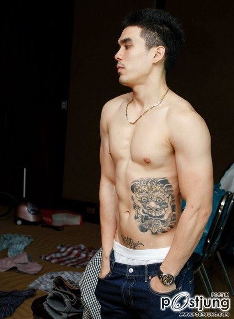 Men Hfash โอเล่ โชว์เดี่ยว