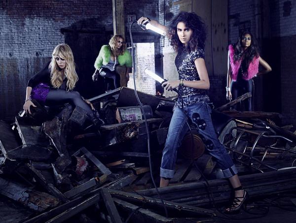 ไฮแฟชั่น สาวแสงไฟนีออน