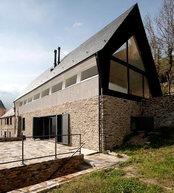 ชอบนะเนี่ยExtraordinary House Design with Extraordinary Views of Pyrenees