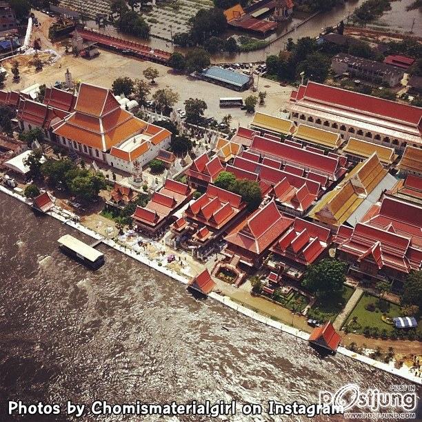 ชมพู่ อารยา ขึ้นเฮลิคอปเตอร์ สังเกตการณ์ผู้ประสบภัยน้ำท่วม