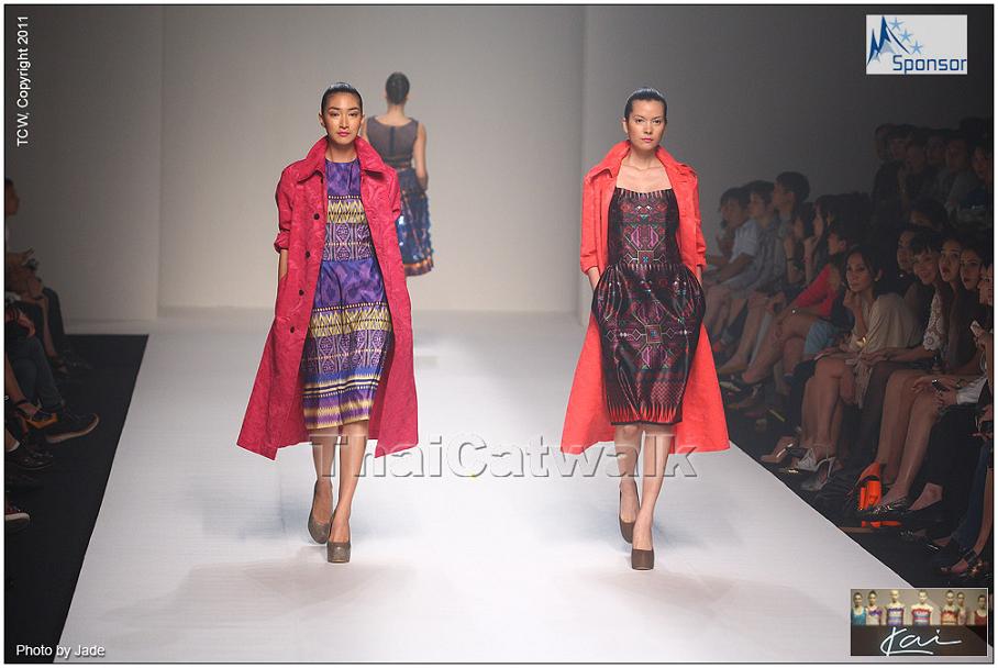 แพนเค้ก เธอคือนางเอกยอดนิยม นางแบบที่ฮ๊อต  ในงานElle Fashion Week 2011 // THEATRE , KAI , SANSHAI