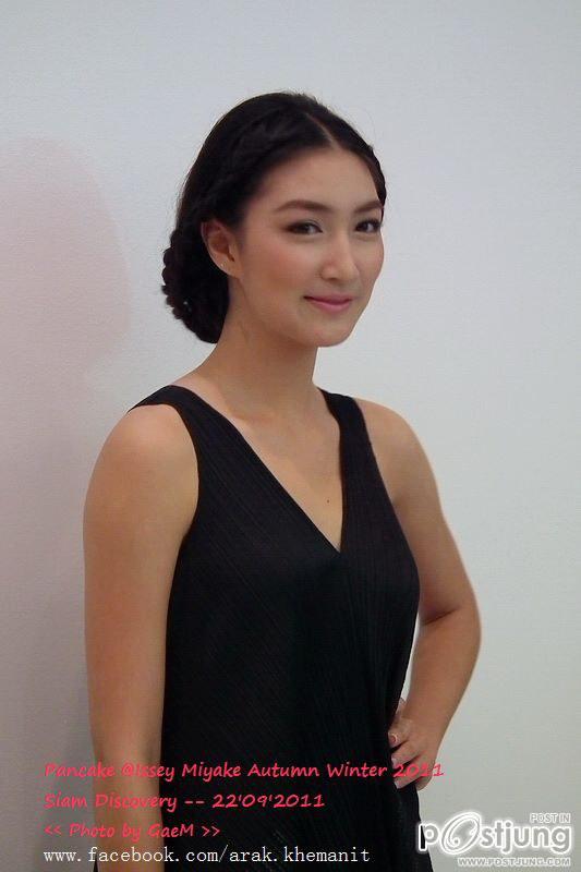 แพนเค้ก @Issey Miyake Autumn Winter 2011