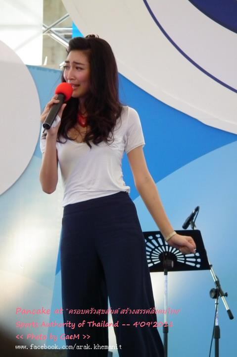 แพนเค้ก at "ครอบครัวสุขสันต์