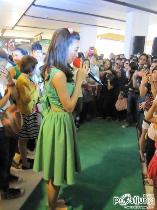 แพนเค้ก ในงาน  Krispy Kreme |@ central ลาดพร้าว กระแสแรงได้อีก