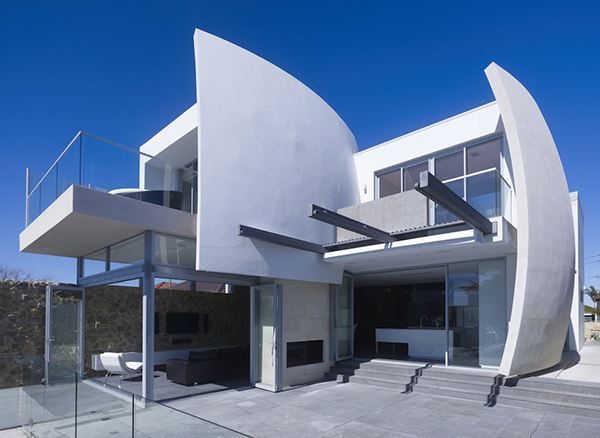 Concrete Walls Home Inspired by Ship Sails