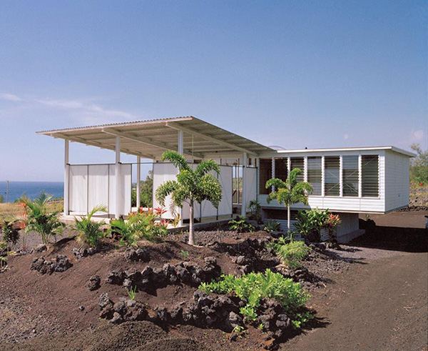 Small Cottage Design with Large Covered Deck in Hawaii