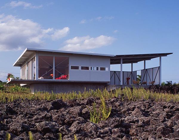 Small Cottage Design with Large Covered Deck in Hawaii