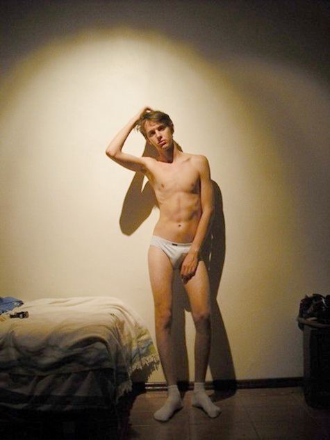 เด็กฝรั่งถ่ายรูปสวยๆก่อนนอนครับ