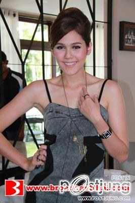 วันวานกับชมพู่ในดอกสมสีทองผู้ที่ทำให้แบรนด์ชั่นนำทั้วโลกให้เธอเป็นโมเดลของแบรนด์