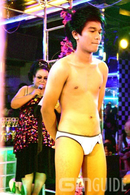 ภาพบรรยากาศการประกวด X-Boys Sexy Soda Man 2011