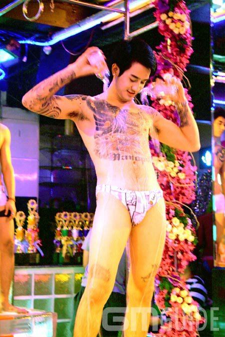 ภาพบรรยากาศการประกวด X-Boys Sexy Soda Man 2011