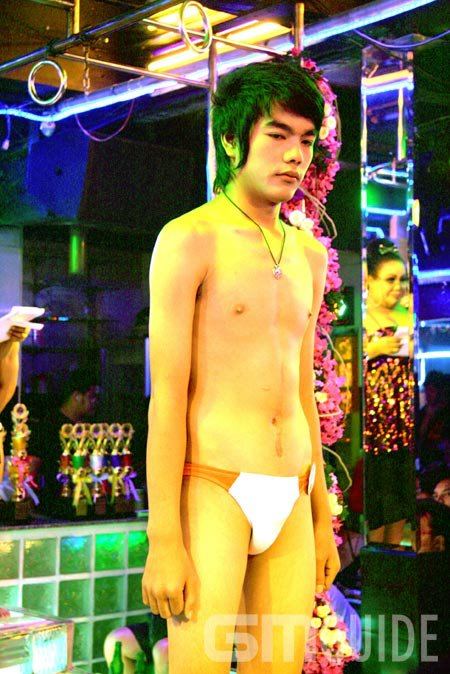 ภาพบรรยากาศการประกวด X-Boys Sexy Soda Man 2011