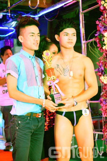 ภาพบรรยากาศการประกวด X-Boys Sexy Soda Man 2011