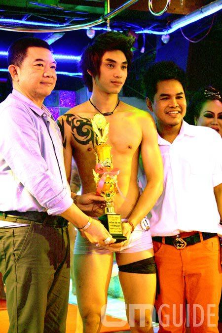 ภาพบรรยากาศการประกวด X-Boys Sexy Soda Man 2011