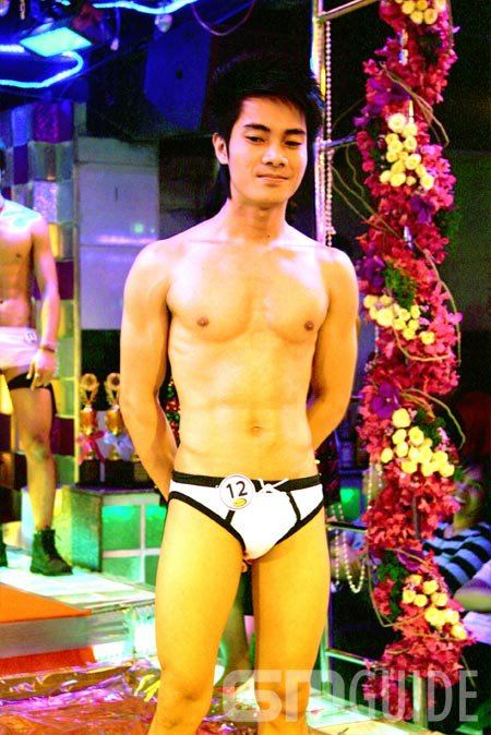 ภาพบรรยากาศการประกวด X-Boys Sexy Soda Man 2011