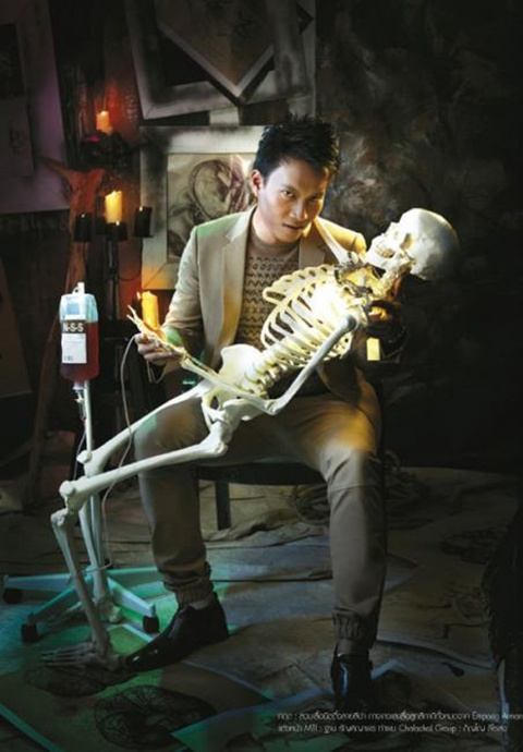 ต้อนรับฮาโลวีน กับ Fashion God&rsquo;s Absent @ เปรียว  no.686 October 2011