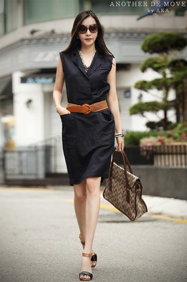 เปลี่ยนเสื้อผ้าเช็ตเดิมในตู้ให้เป็นชุดทำงาน